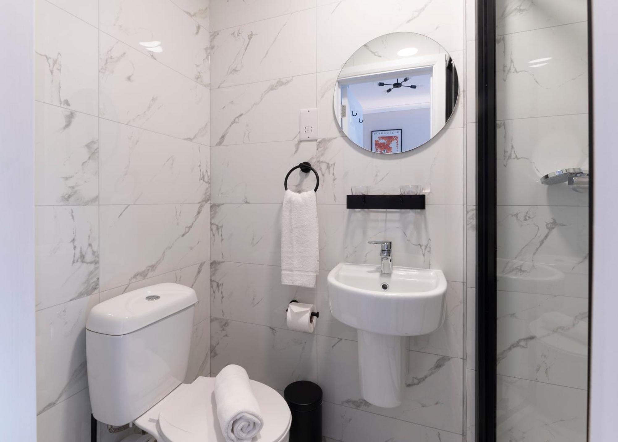 Marina Hotel Londra Dış mekan fotoğraf