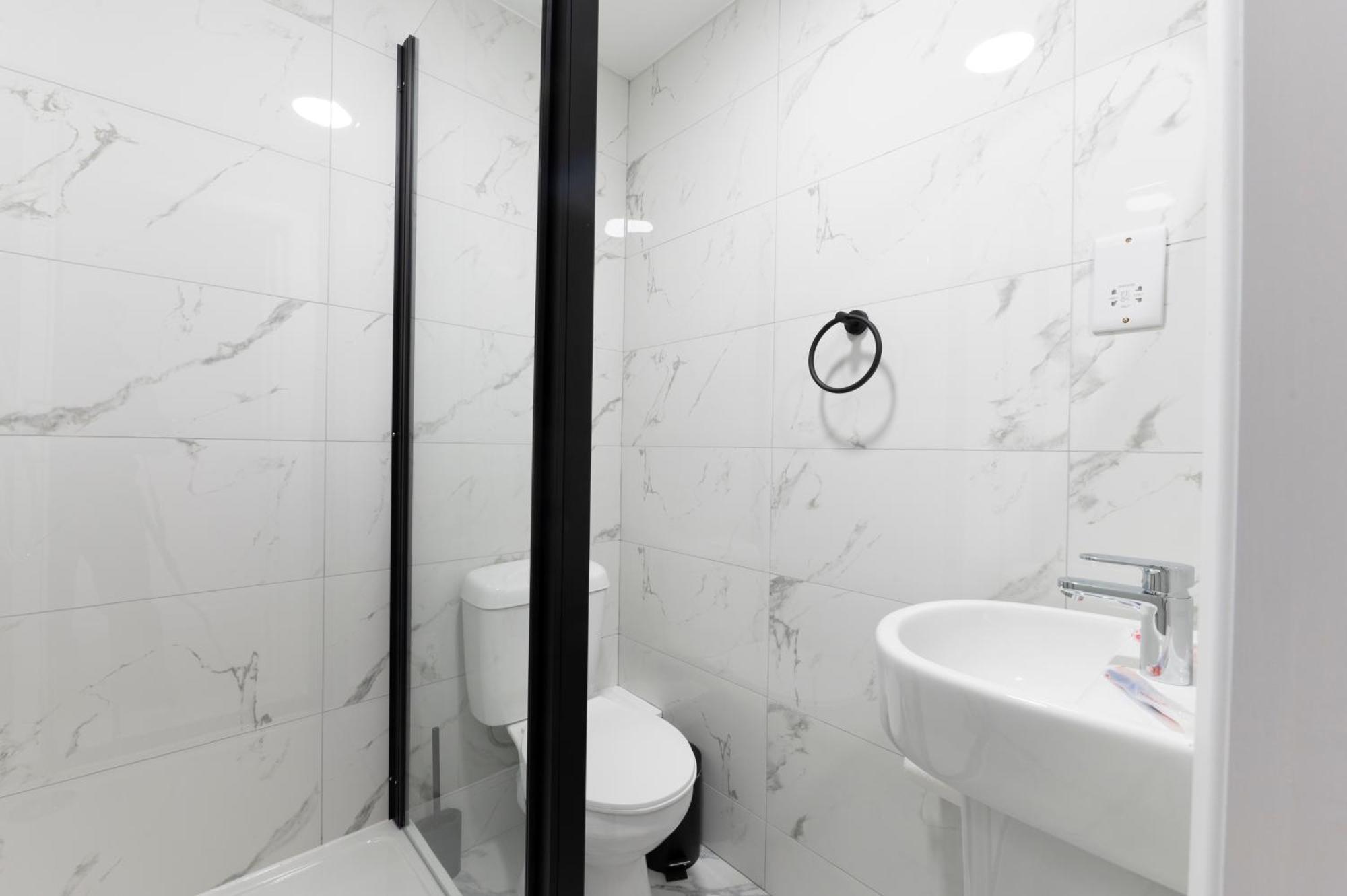 Marina Hotel Londra Dış mekan fotoğraf